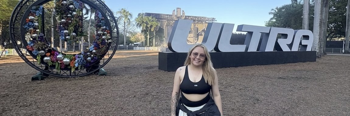 Laurasescobar's profile banner image