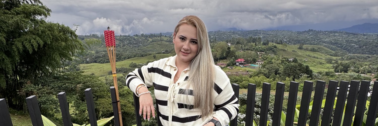 Carolina Lozano banner
