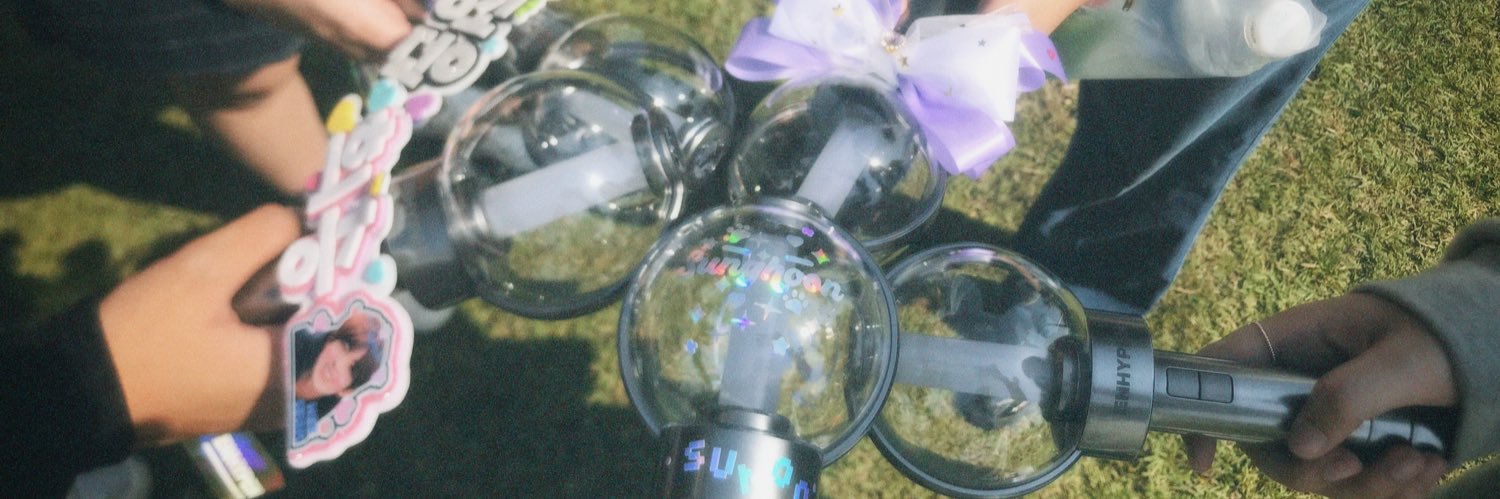 seeing Ateez 🤍 banner