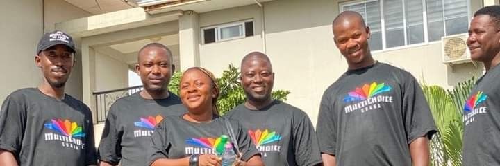 robertayelekesi's profile banner image