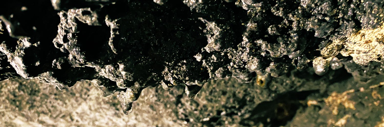 emptist's profile banner image