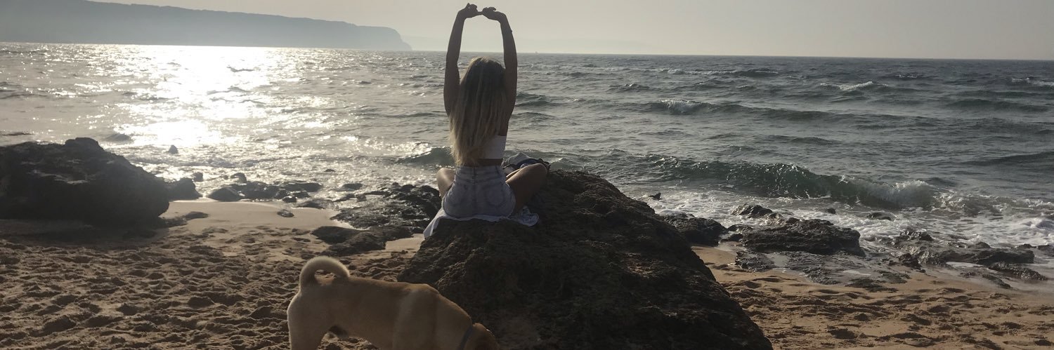 carolineeeei's profile banner image