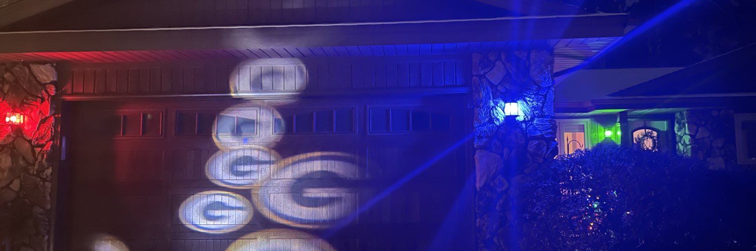 Smiejada's profile banner image