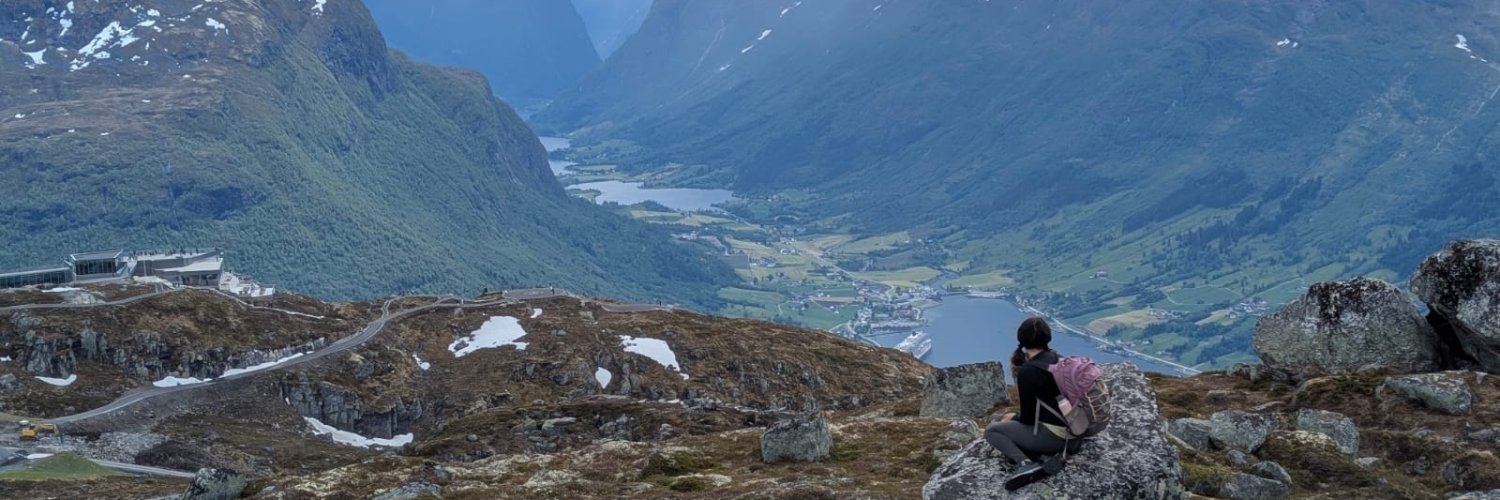 jcarolinew's profile banner image