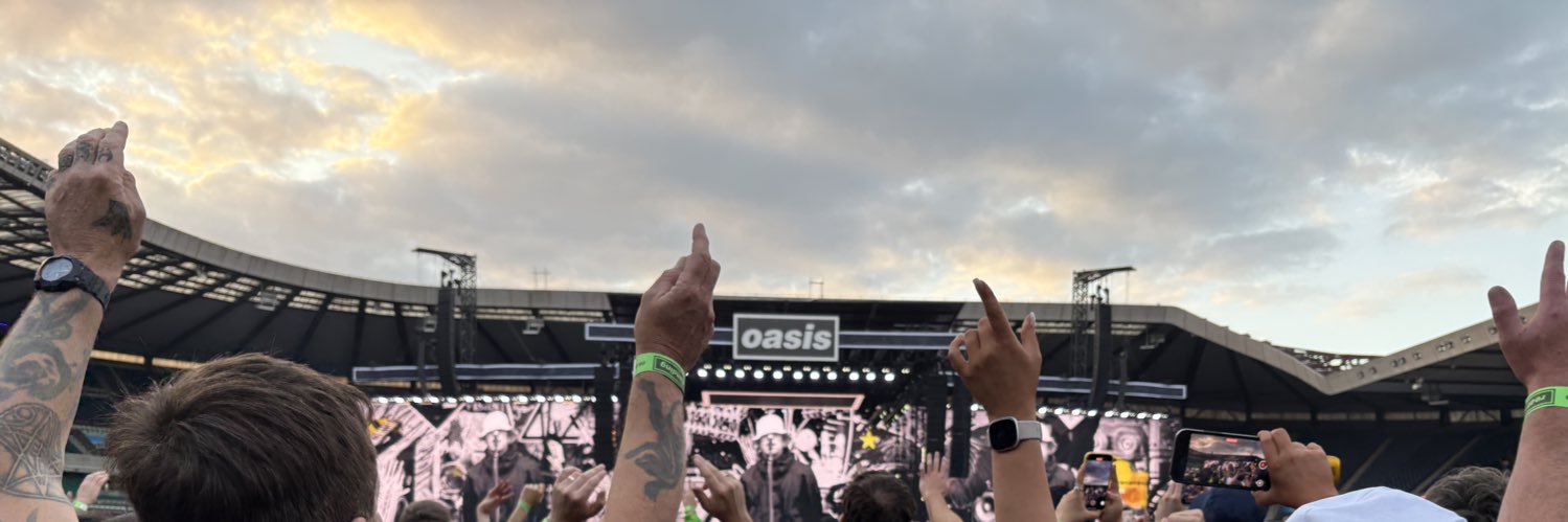 🦦 banner