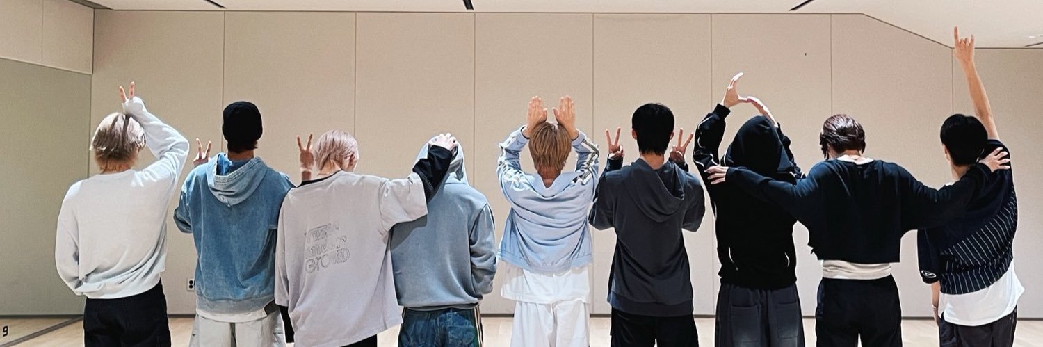 371Laugh's profile banner image