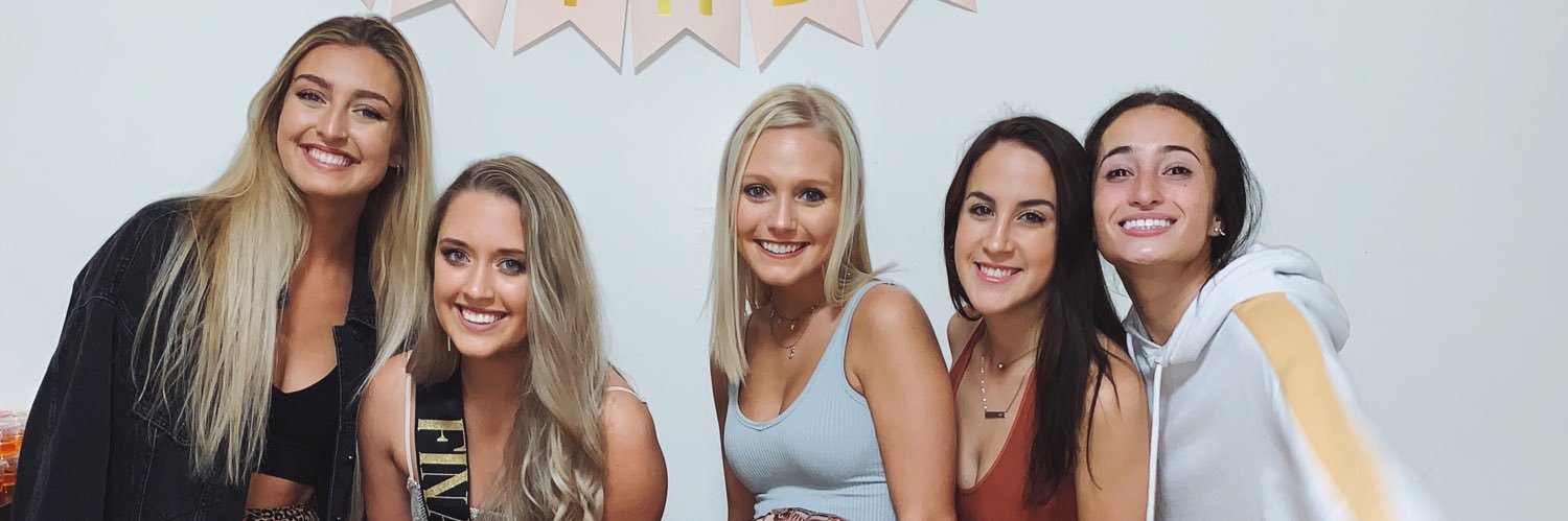 Carley_hess's profile banner image