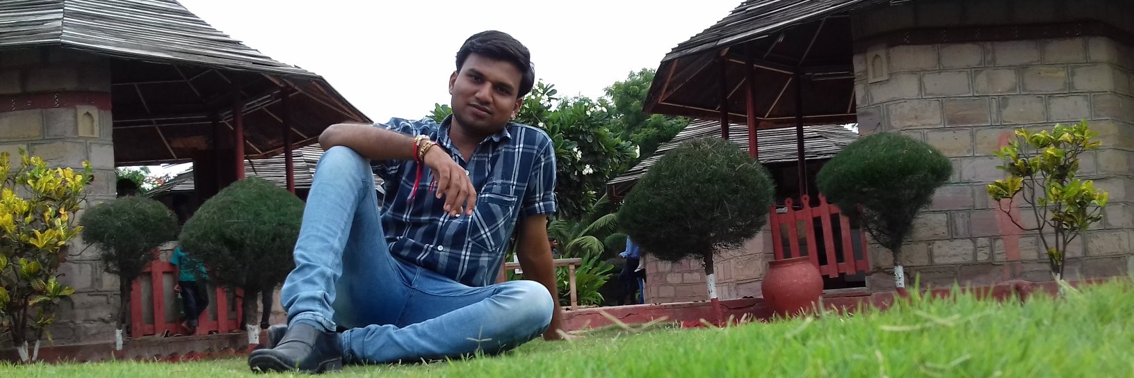 vikram_mayani's profile banner image