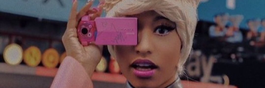 hi, i’m tay 🤑's banner
