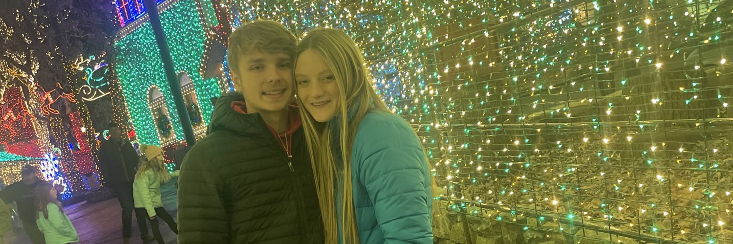 _lindseycox_'s profile banner image