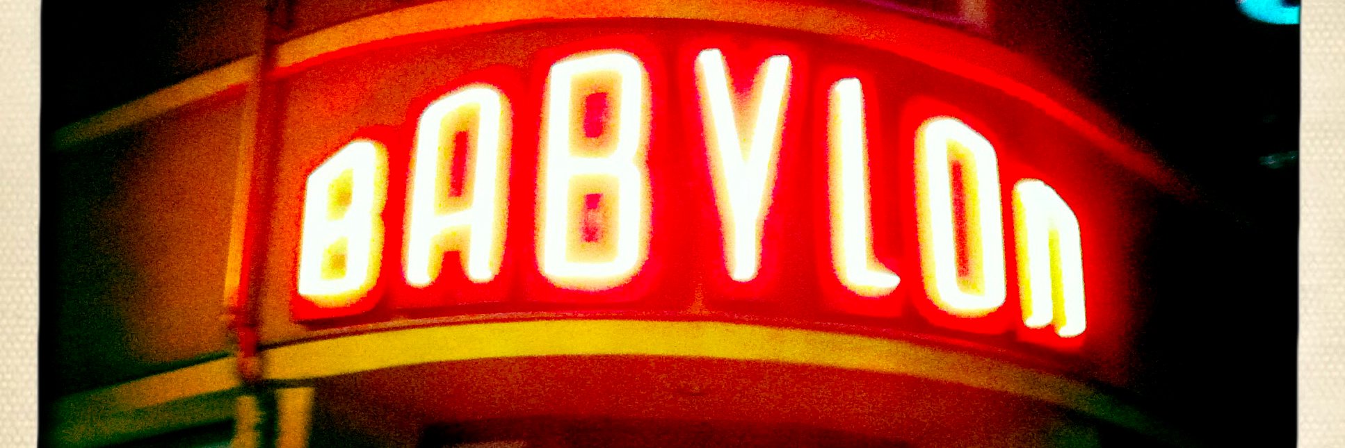 Yves Nilly banner
