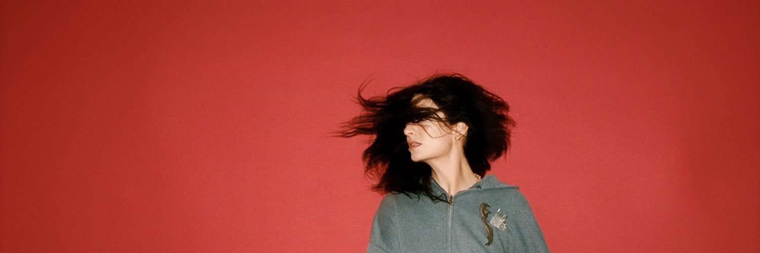 will amg da rose gray banner