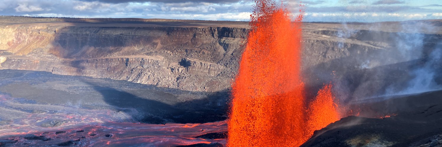 USGS Volcanoes🌋's banner