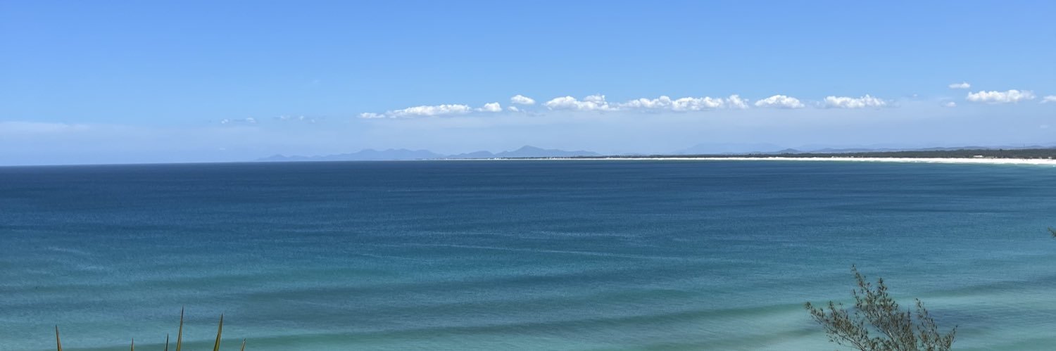 isadoraabrantes's profile banner image