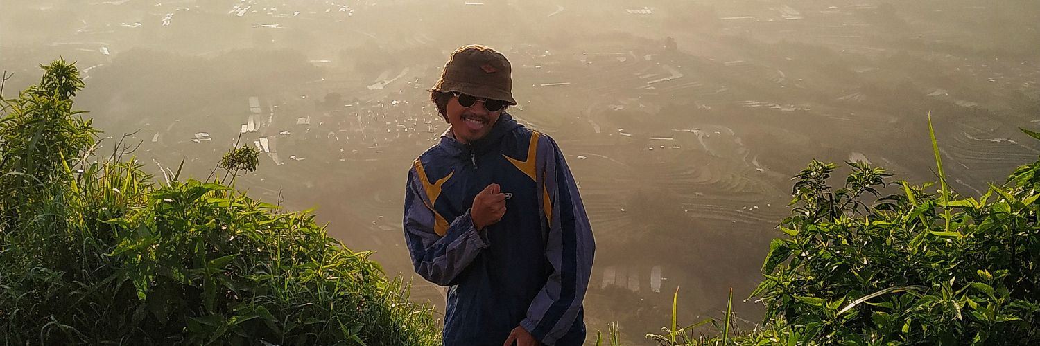 denkurr's profile banner image
