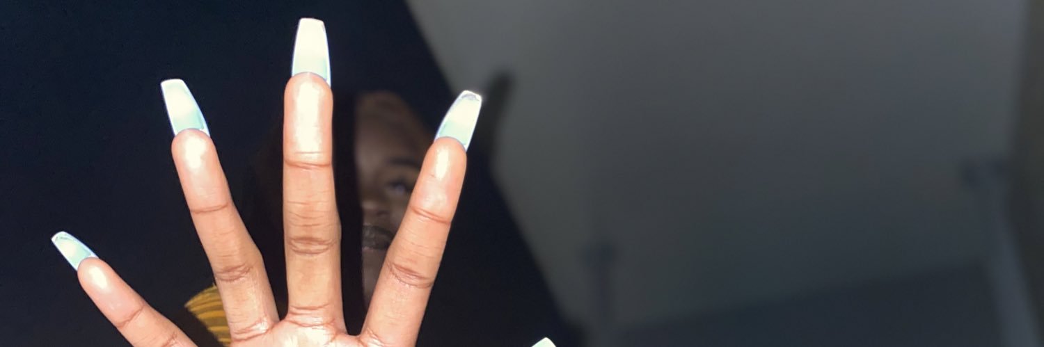 emmanuelaa21's profile banner image