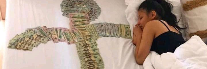 🍰🍥MS. LACEY🛍️🧁 banner