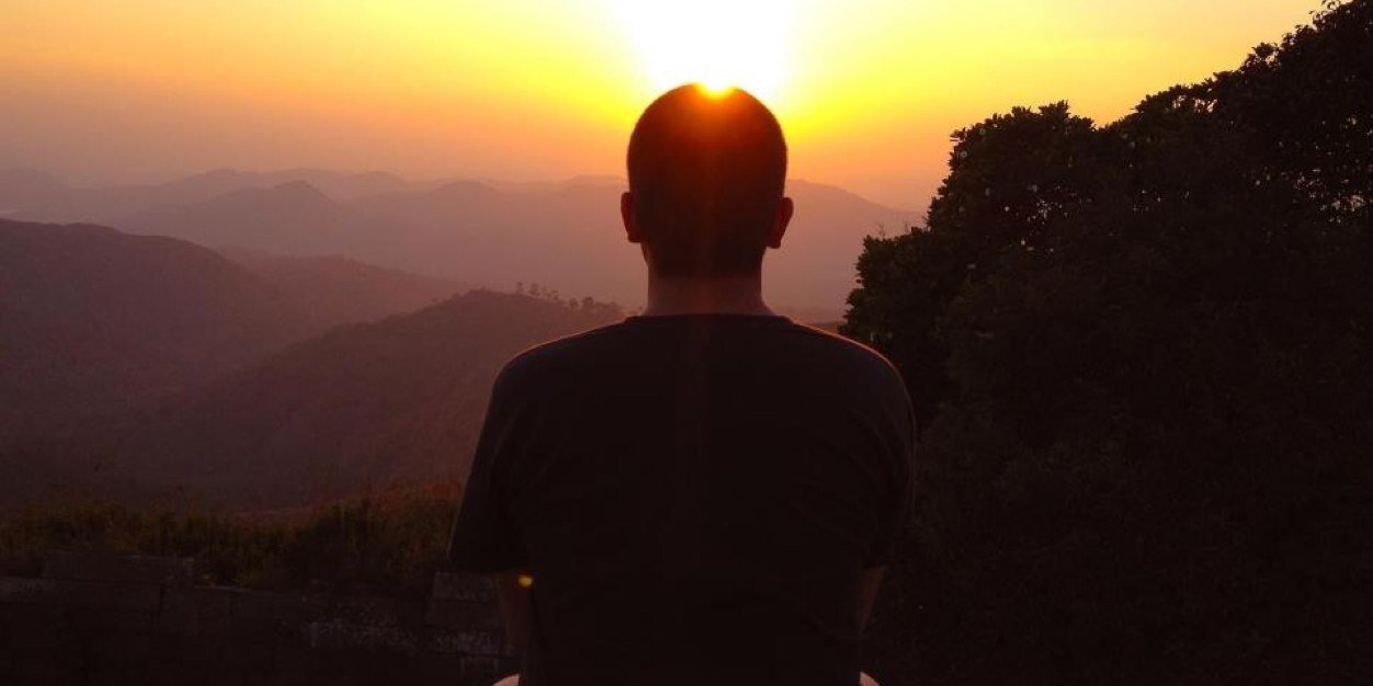 eeshaanroy's profile banner image