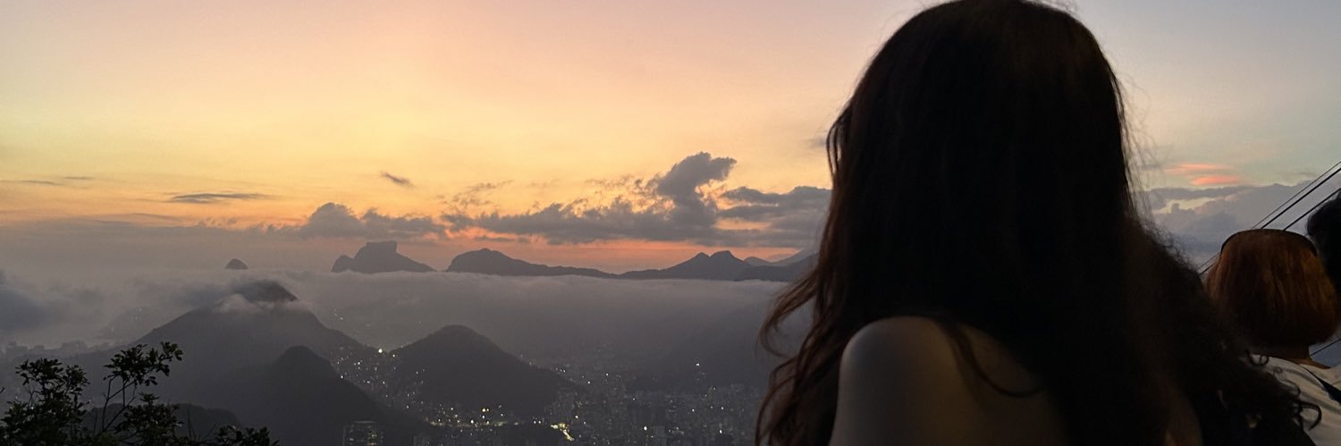 naomyinteriano's profile banner image