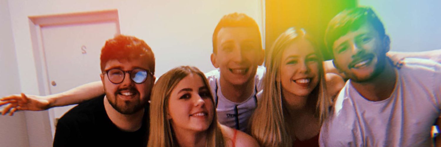 Bowy banner