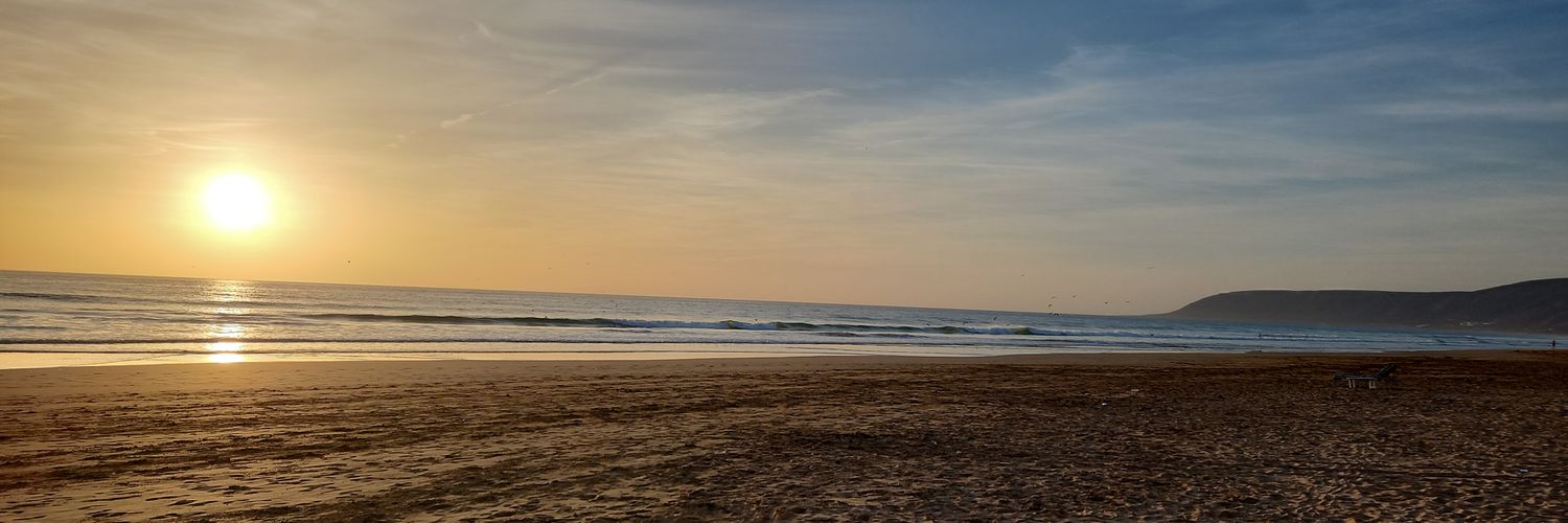 omanoui's profile banner image