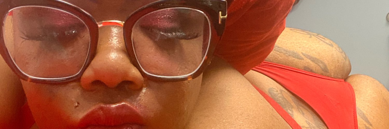 carmenvssavage's profile banner image