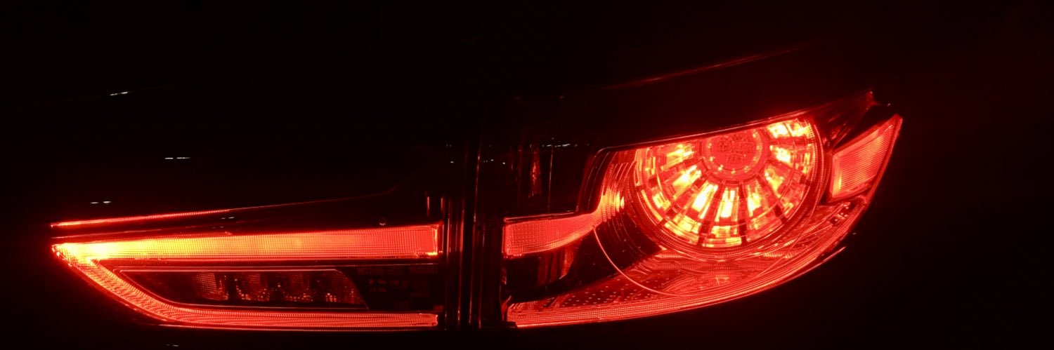 iy324's profile banner image