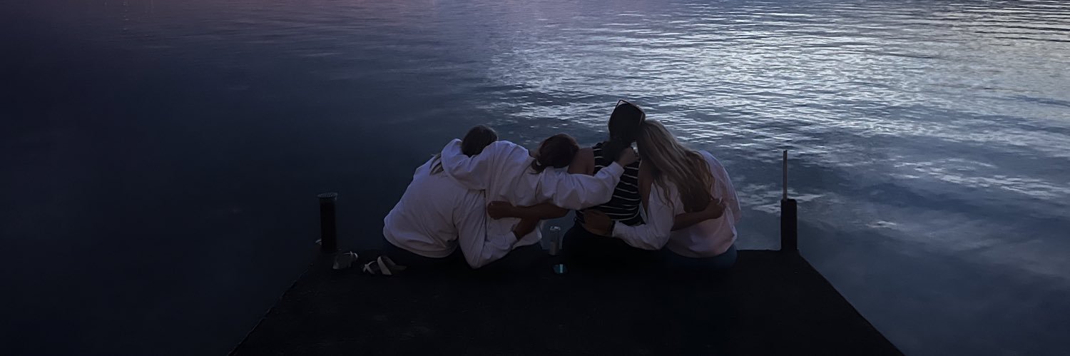lizzie_bender2's profile banner image