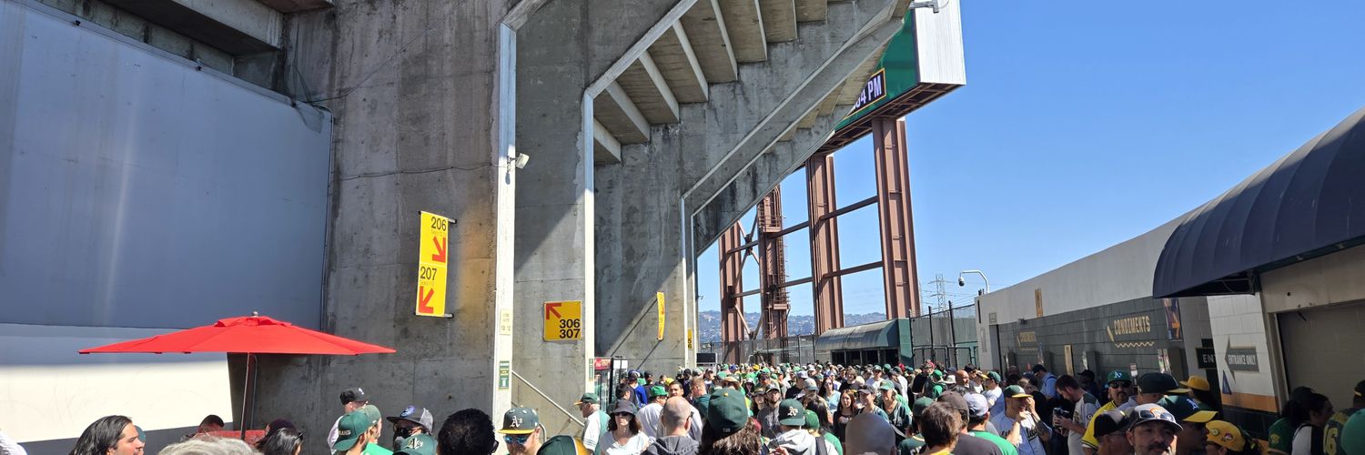 Justin? more like 🚍tin banner