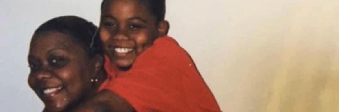 DeDeTheBOSS's profile banner image