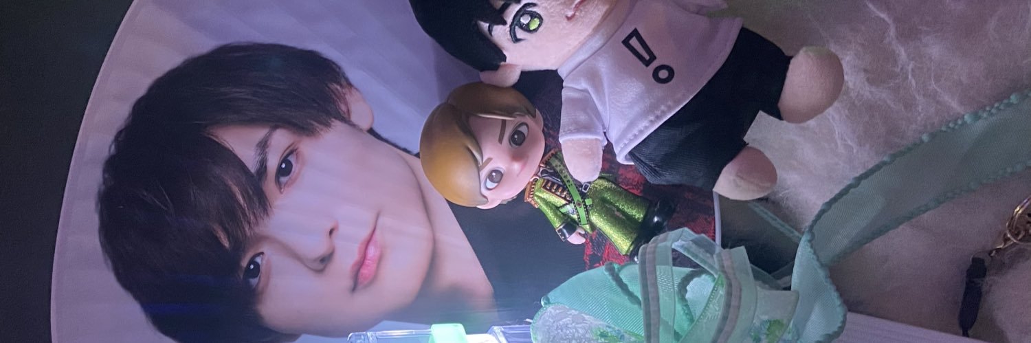 ya_hi__'s profile banner image