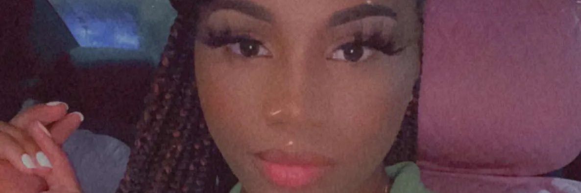 ThatGirlRed_xo's profile banner image