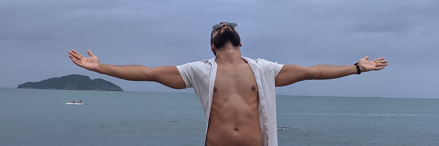 peagamelo's profile banner image