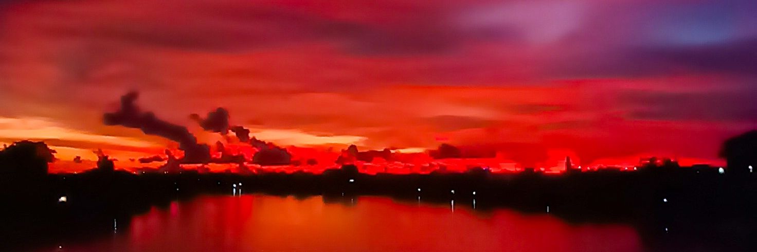 Parental Advisory banner