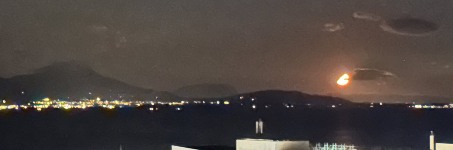 kpadilha's profile banner image