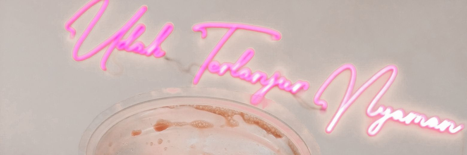 noniut's profile banner image