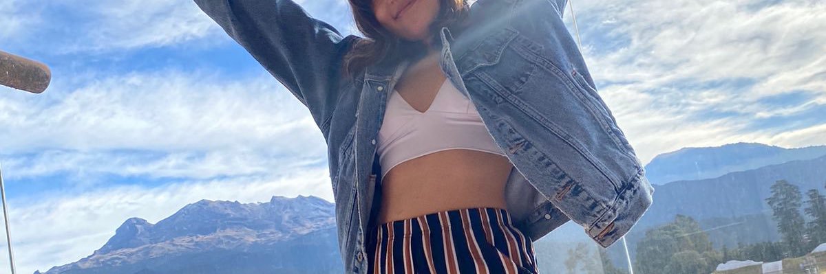 nayelia_'s profile banner image
