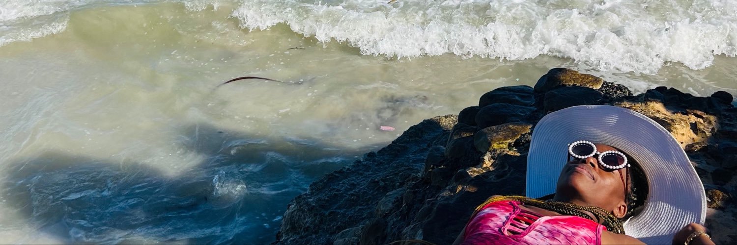 sandraMaripe's profile banner image