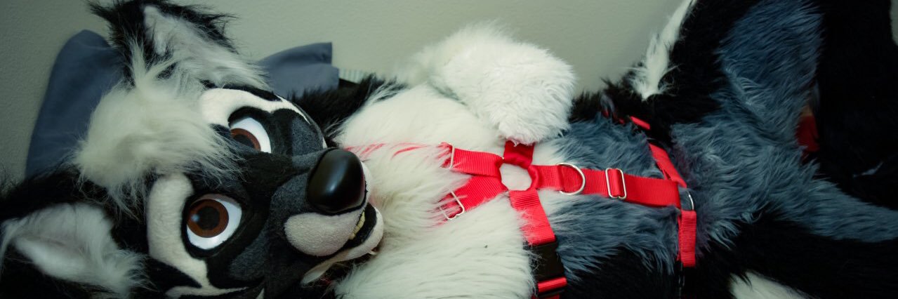 (T)hornyRoseWoof banner