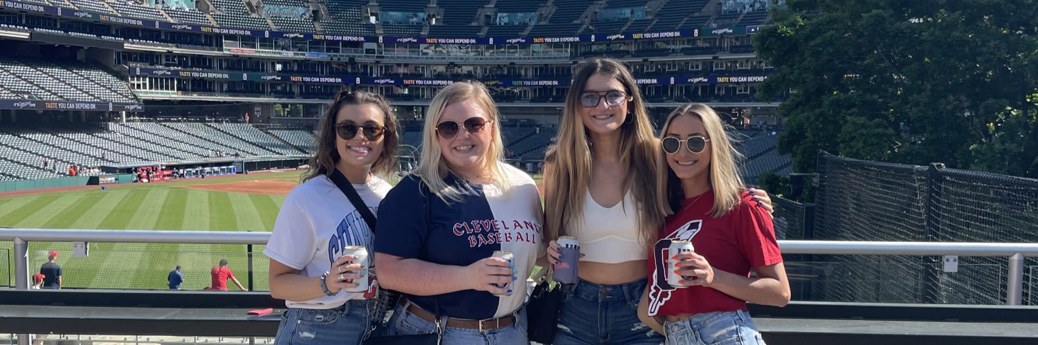 Claire_Dunphy32's profile banner image