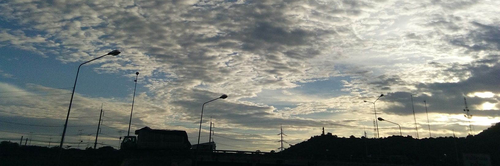 น้ำใส ปลาอร่อย banner