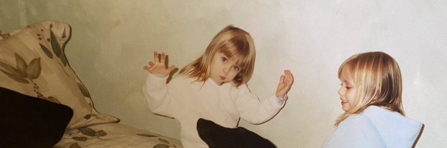 sweeeetcarol's profile banner image