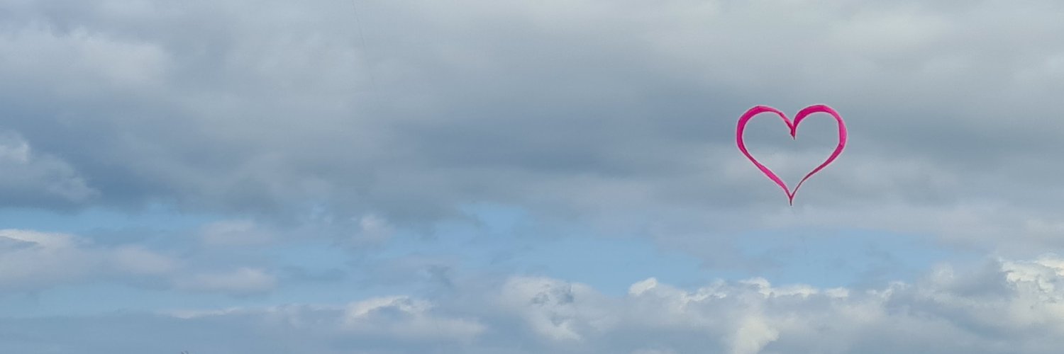 Berisa's profile banner image