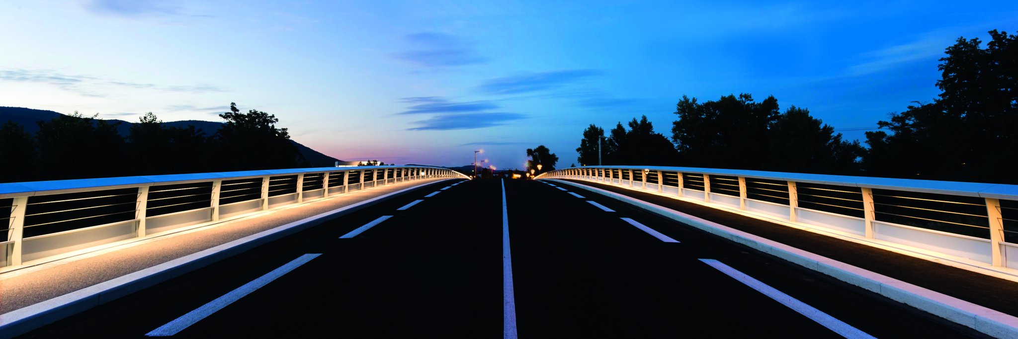 LED Linear GmbH banner