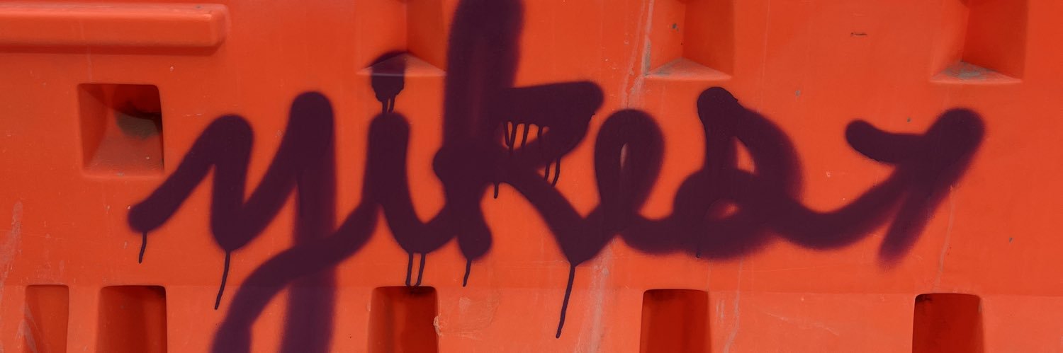 🌻Jay🌻🔜 ur moms house banner