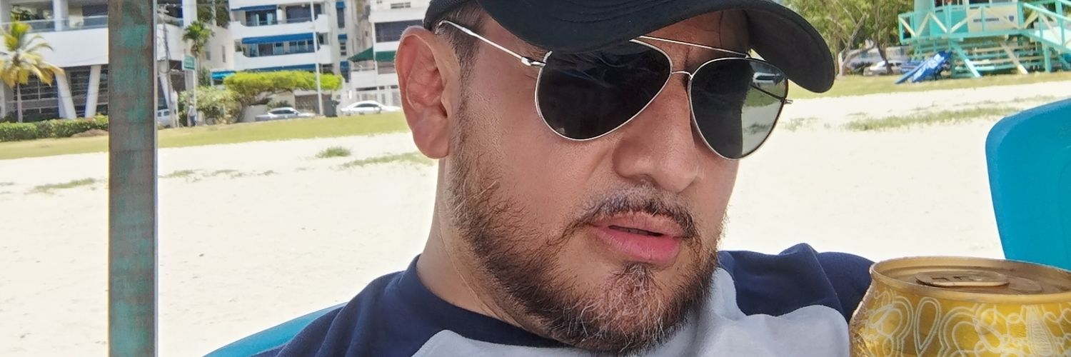 makycris's profile banner image