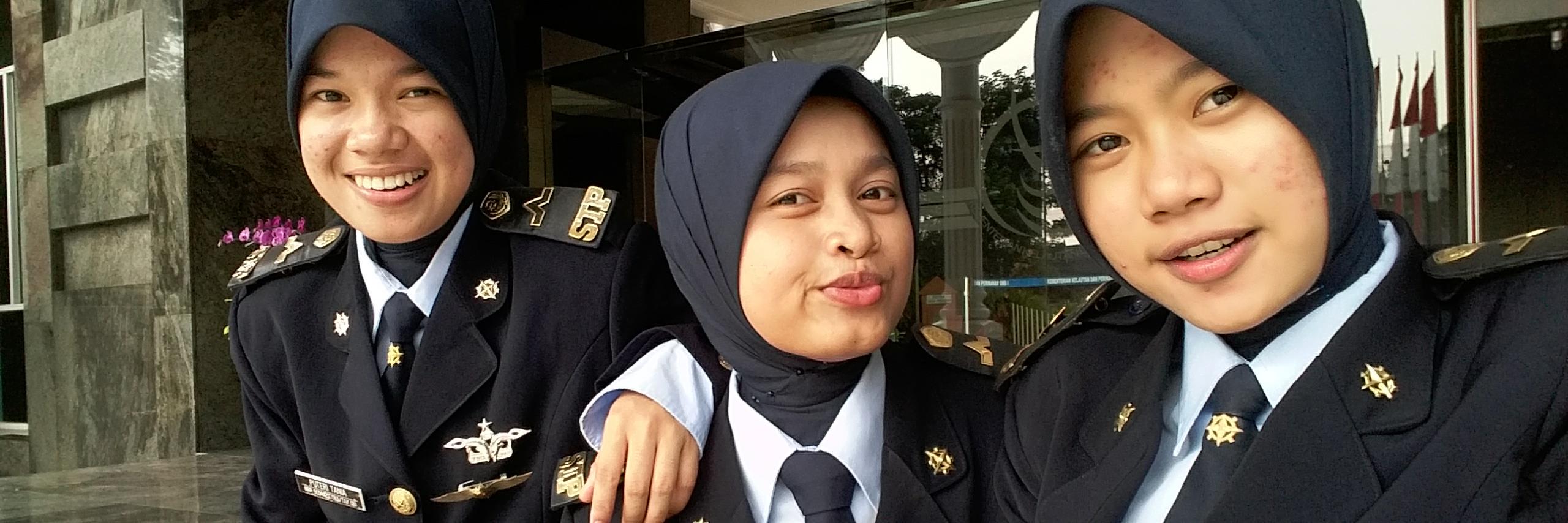 RaissaBestari's profile banner image