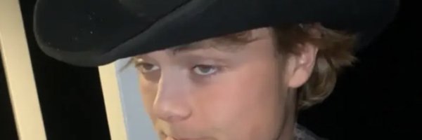 B__Ellis11 Profile Banner