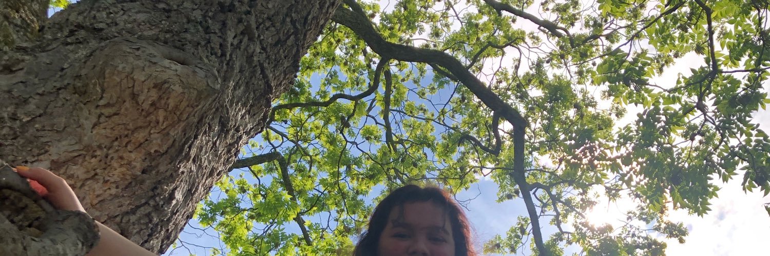 Izzy🌞 banner