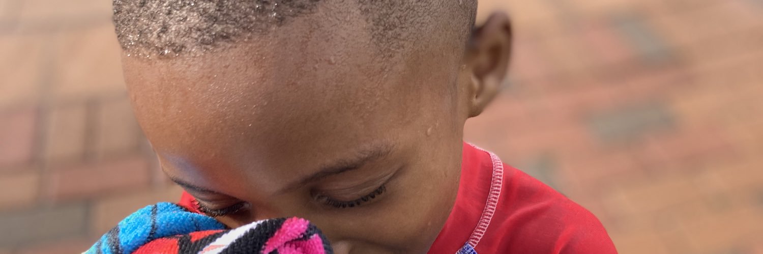 Mphoyaronaa's profile banner image